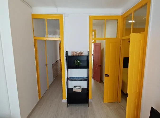 Dreaming In سيتوبال